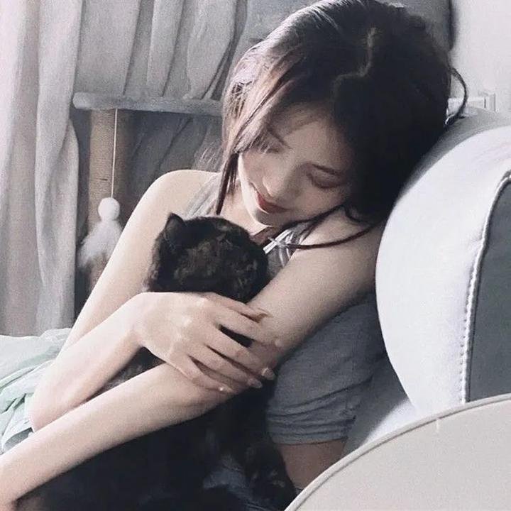 奔跑的修女